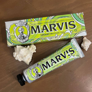 خمیر دندان چای ماچا مارویس Marvis Creamy Matcha Tea نمای بالا