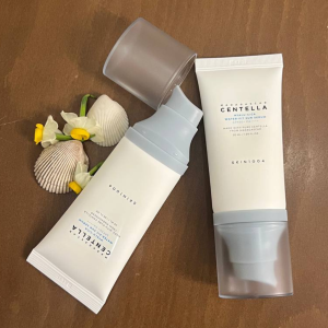 کرم ضد آفتاب بدون رنگ سنتلا spf50 مدل 1004 نمای بالا